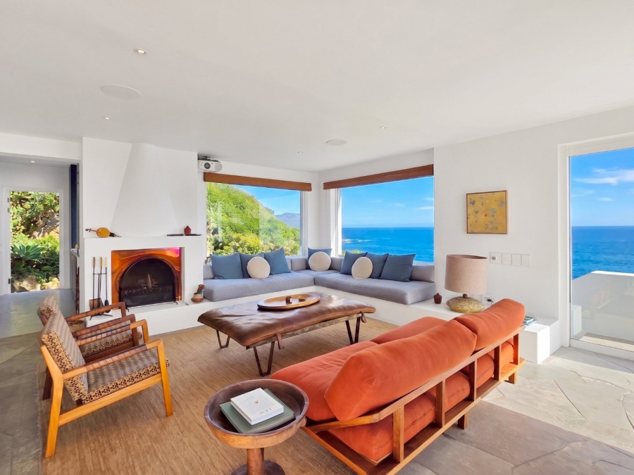 To Let 7 Bedroom Property for Rent in Bantry Bay Western Cape